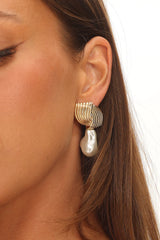 High Season Baroque Pearl Droplet Earrings Gold/Pearl